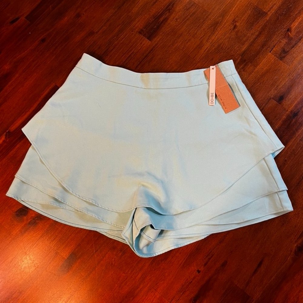 NWT DO+BE Ruffle Skort in Blue